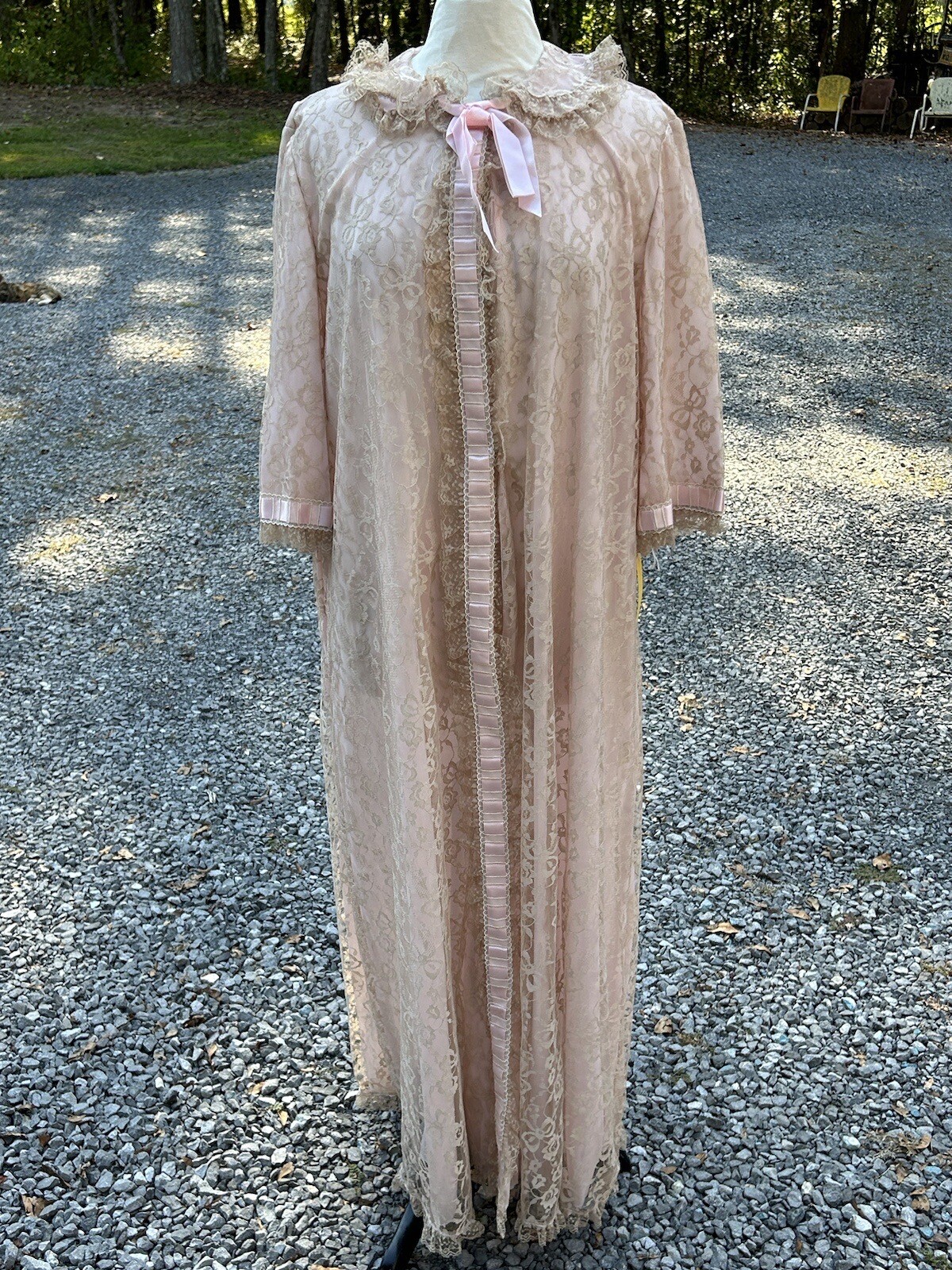 odette barsa vintage Robe Large Pink With Champagne Lace Overlay