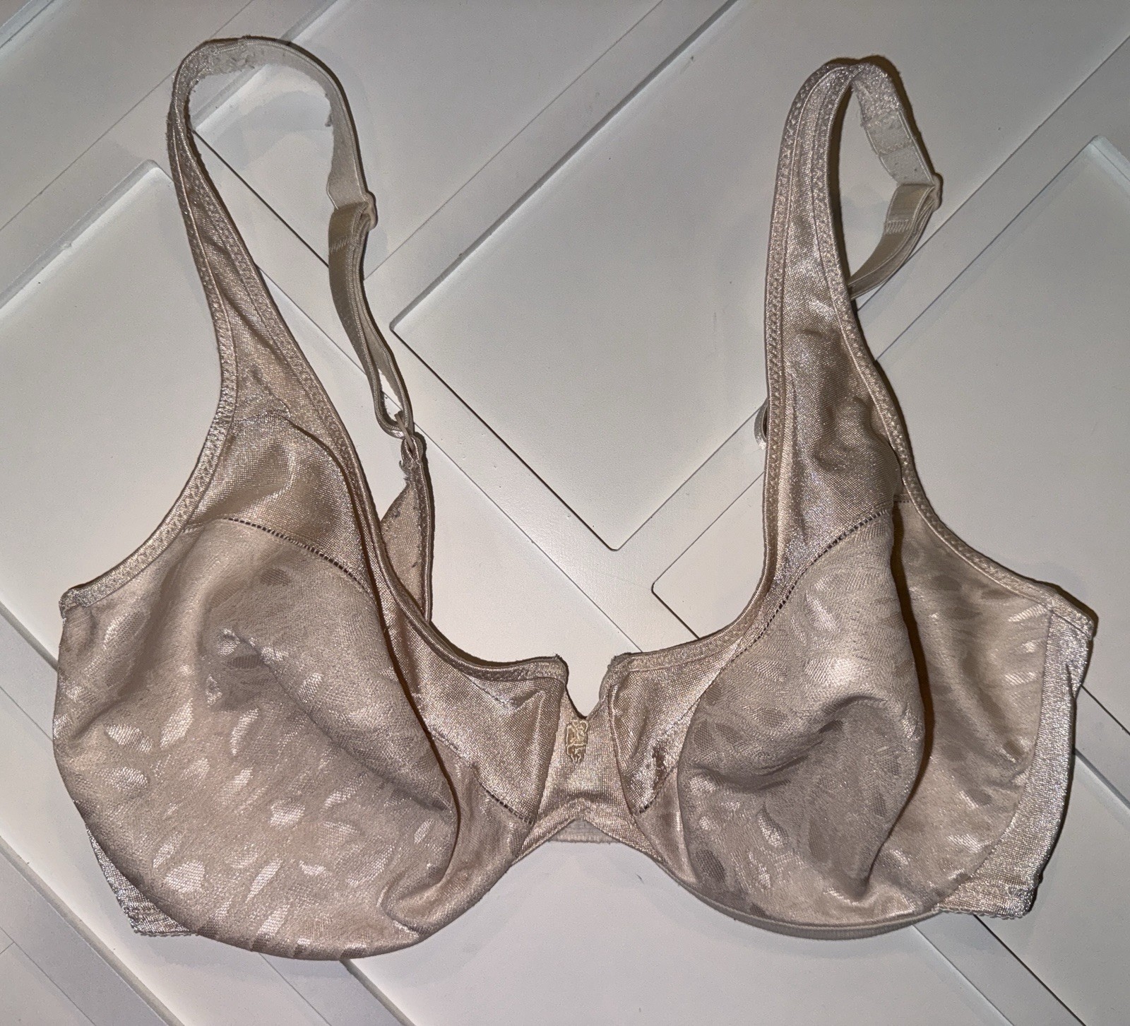 Vintage Lilyette Bra 32D Beige Silky Satin Nylon Underwired Padless Teardrop Cup