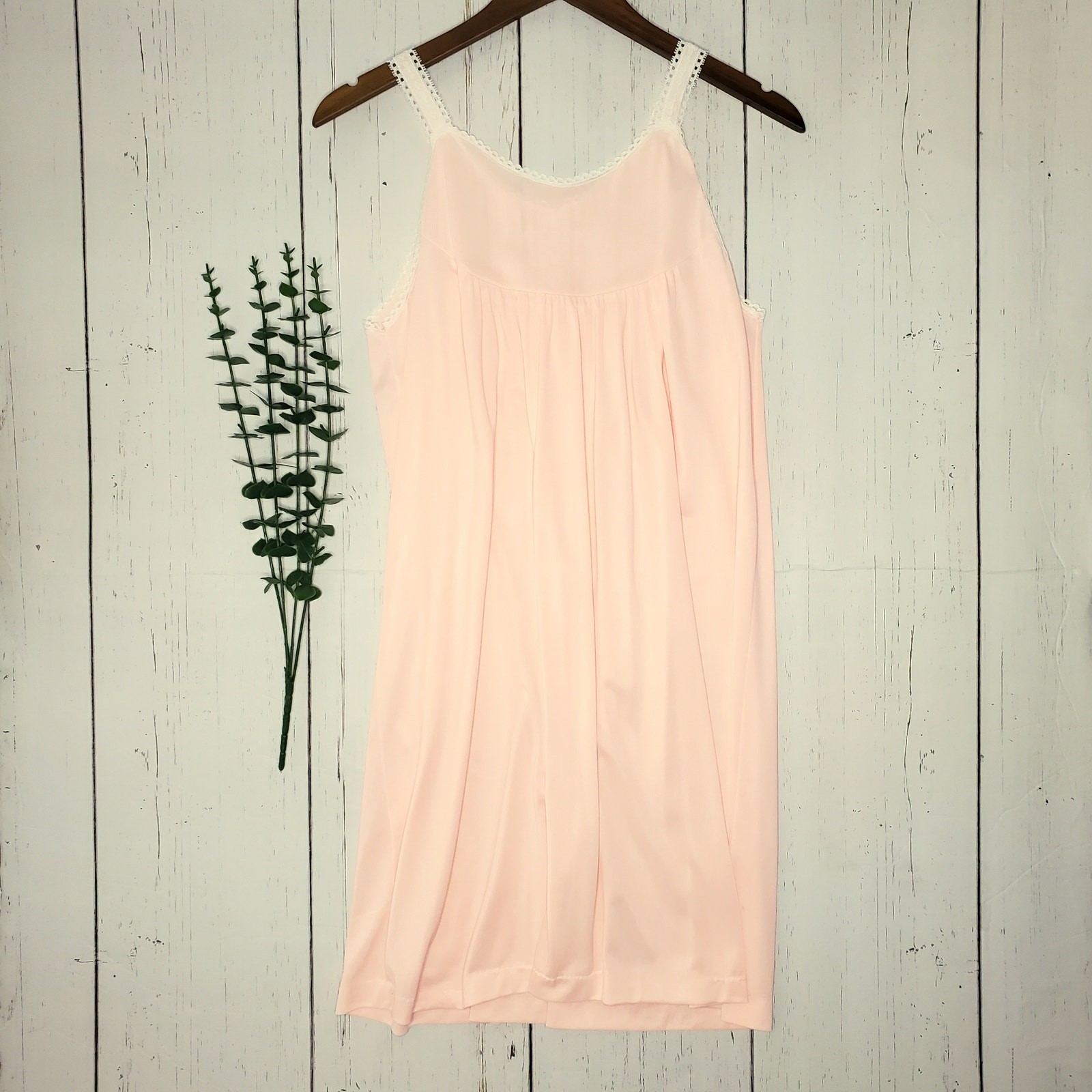 Vintage Komar Peach Pink Lace Trim Nightgown Antron III Nylon Sleepwear Small