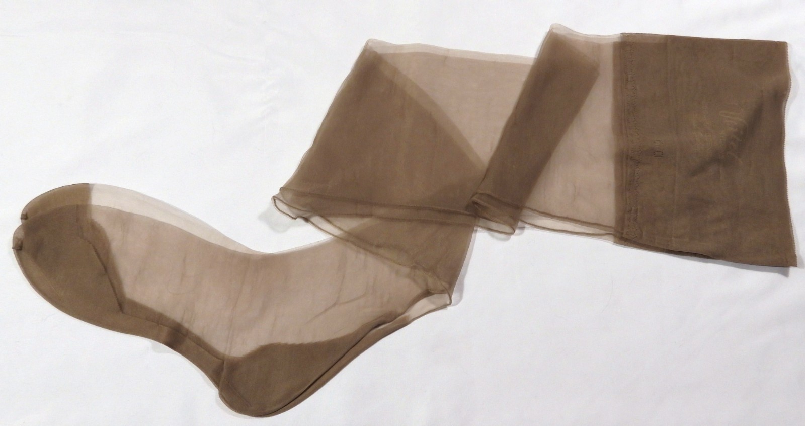2 Pair Vtg Veitel Flat Knit Keyhole FF Plain SEAMED STOCKINGS sz 9 31″ 60G/15D