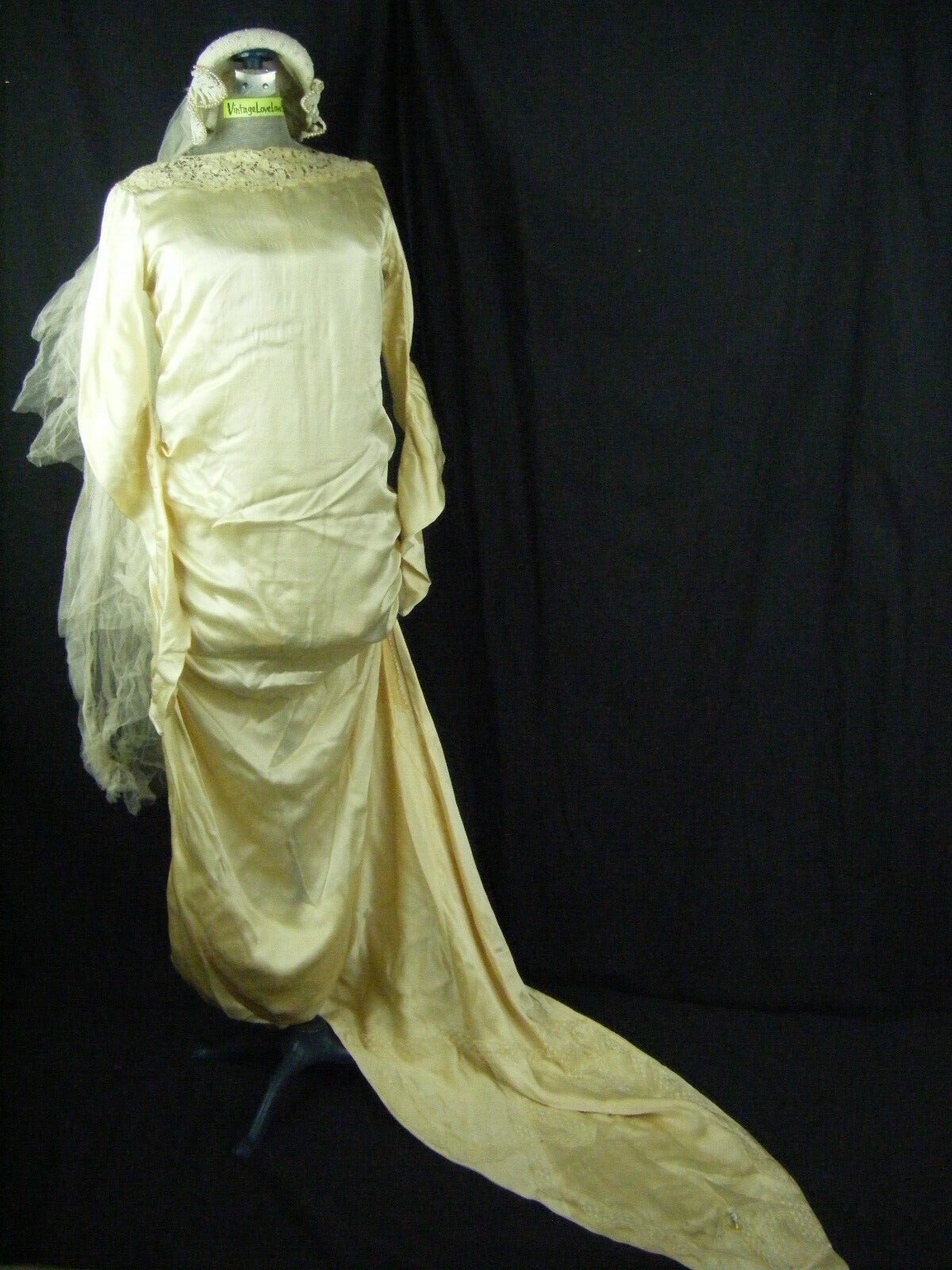 Antique 1920s Ivory Lace Silk Flapper Wedding Dress & Beaded Veil-Bust 36/2XS
