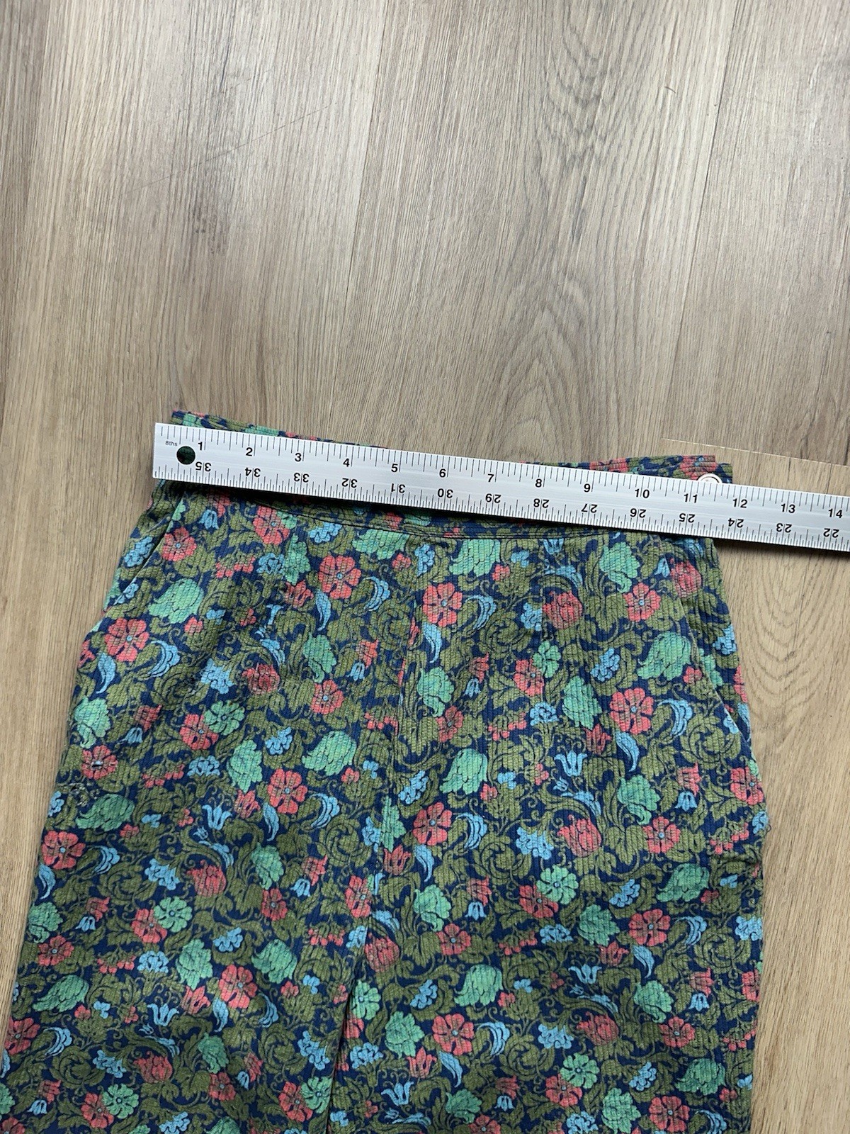 50s VINTAGE Rockabilly Side Zip Floral Textured Tapered Leg Pants