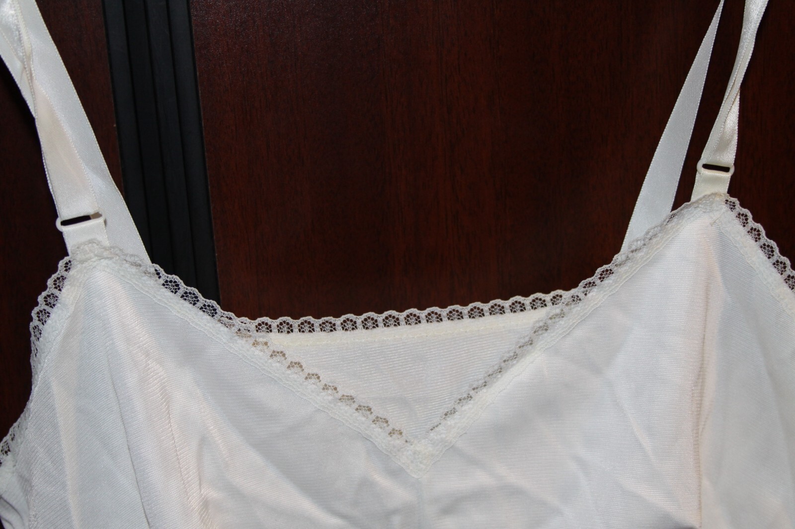 Vintage Sears “The doesn’t slip” Cami camisole size 34 white
