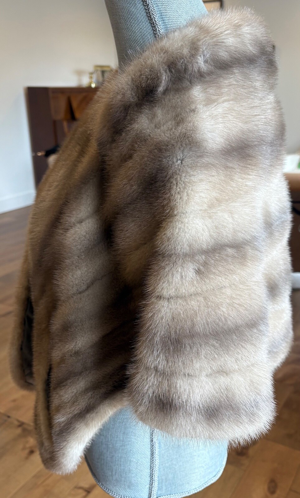 Vintage Mink Fur Stole Old Hollywood Glamorous Style Excellent Condition