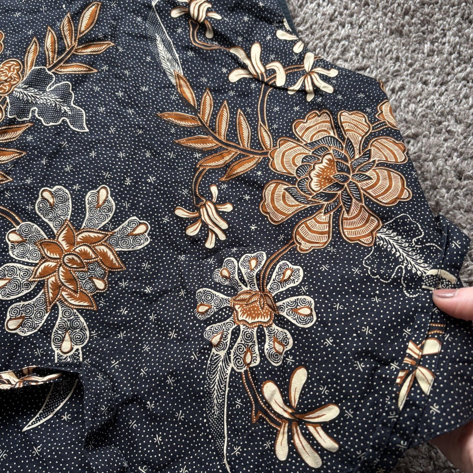 Effeci Vintage Floral Beaded Best Unique Vintage. Navy 100% Cotton Size medium