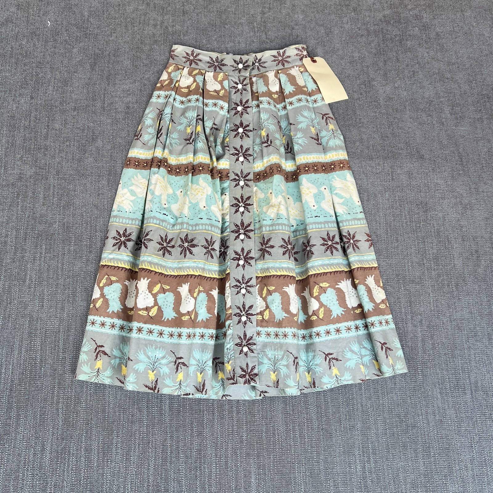 Vtg 50s Alex Colman California Novelty Print Skirt 23 24 Swan Duck Folk Pleated