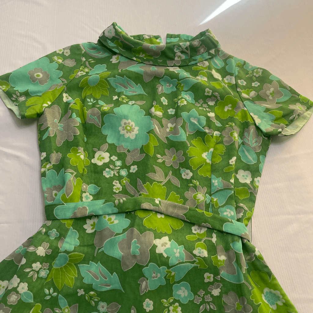 Betty Hartford VTG Green Cottage Core 60s Dress Size S/M/L See Measurements