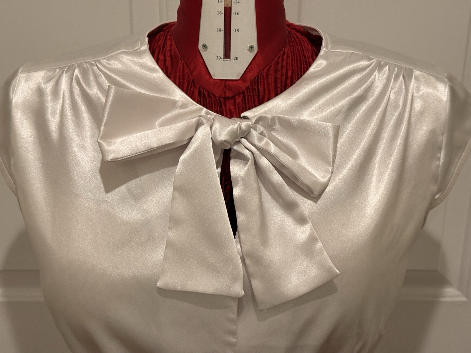 Women’s Early 2000’s Stop Staring Size 14 White Satin Button Down Cap Sleeve Top