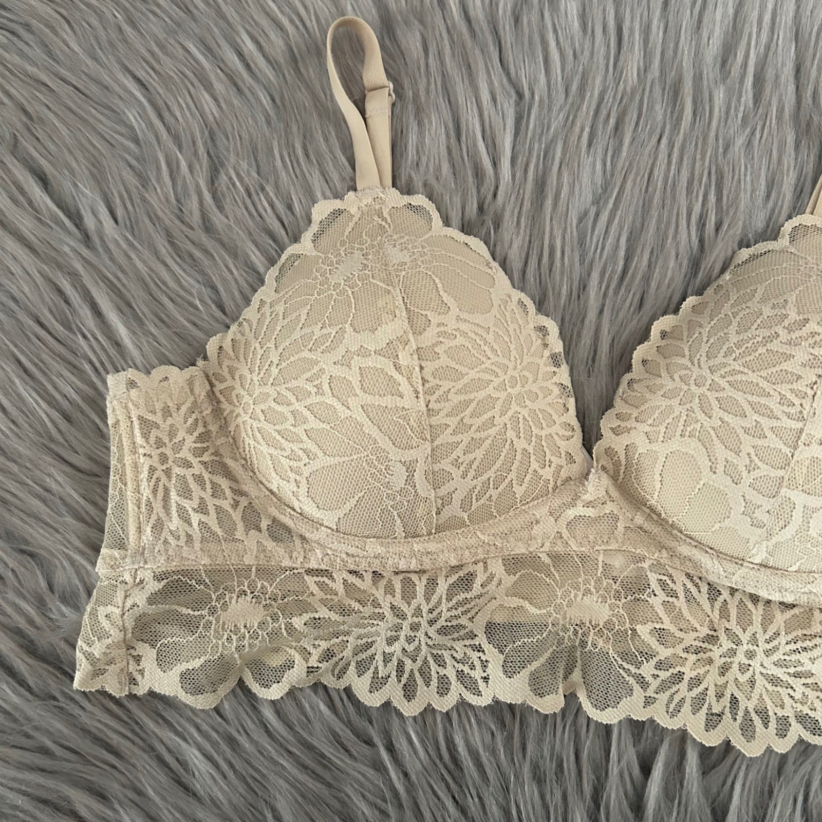 PINK Victoria’s Secret Lightly Lined Wireless Bralette Womens Size Medium Bra