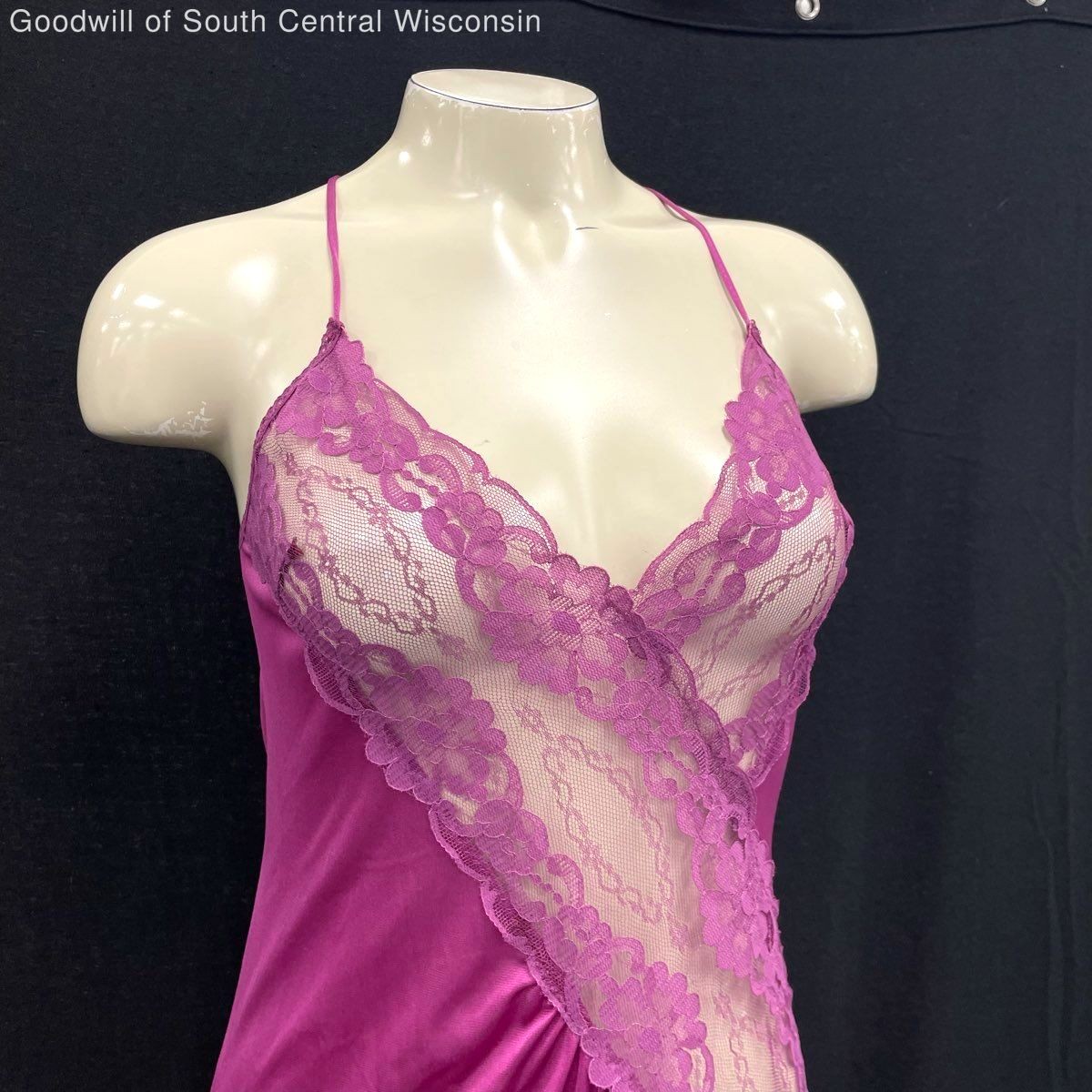 Wmns 80s Vintage SENTIMENTS Fuchsia Purple Long Silky Lace Slit Slip Dress 31″