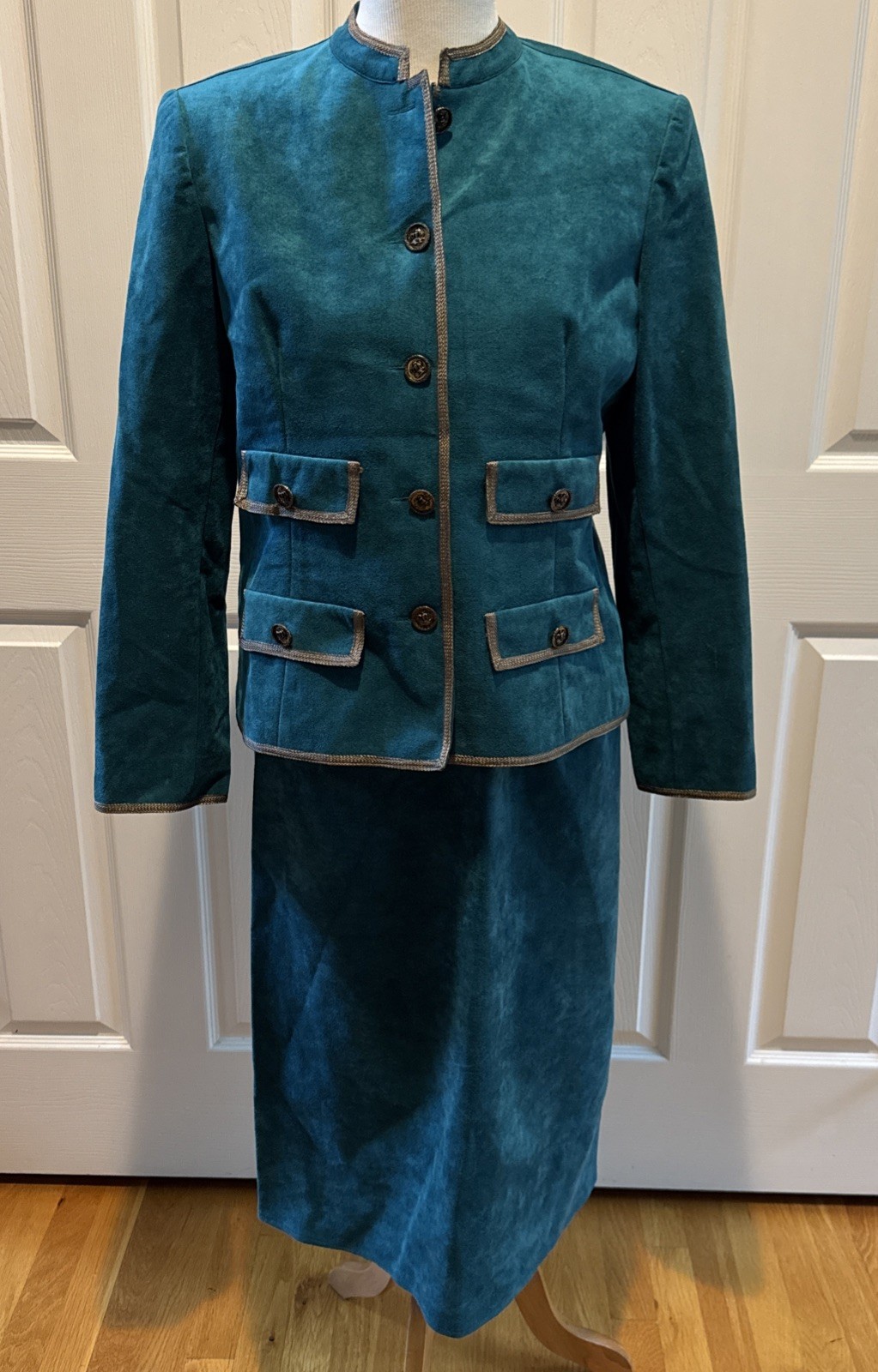 Vintage Mollie Parnis 1970’s Ultra Suede Blazer Skirt Set Size 6 Emerald Green