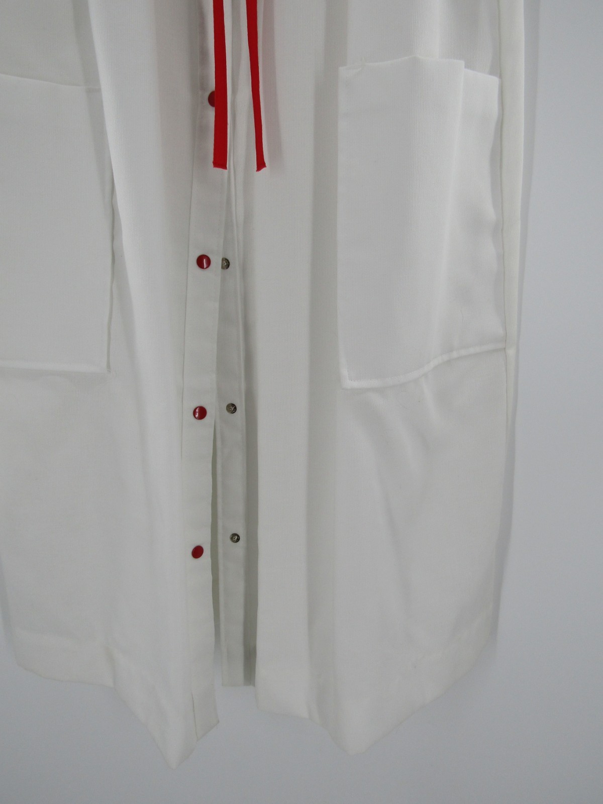 Vtg 60s-70s Models Coat M L White with 3D Tulips Floral House Dress Coat Pockets