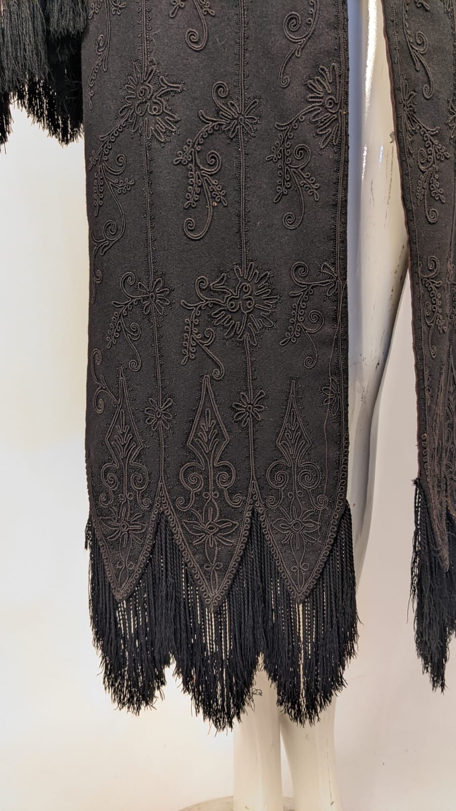 FANCIFUL VICTORIAN 1870’S BUSTLE BACK CAPE W RICH SOUTACHE + FRINGE ADORNMENT