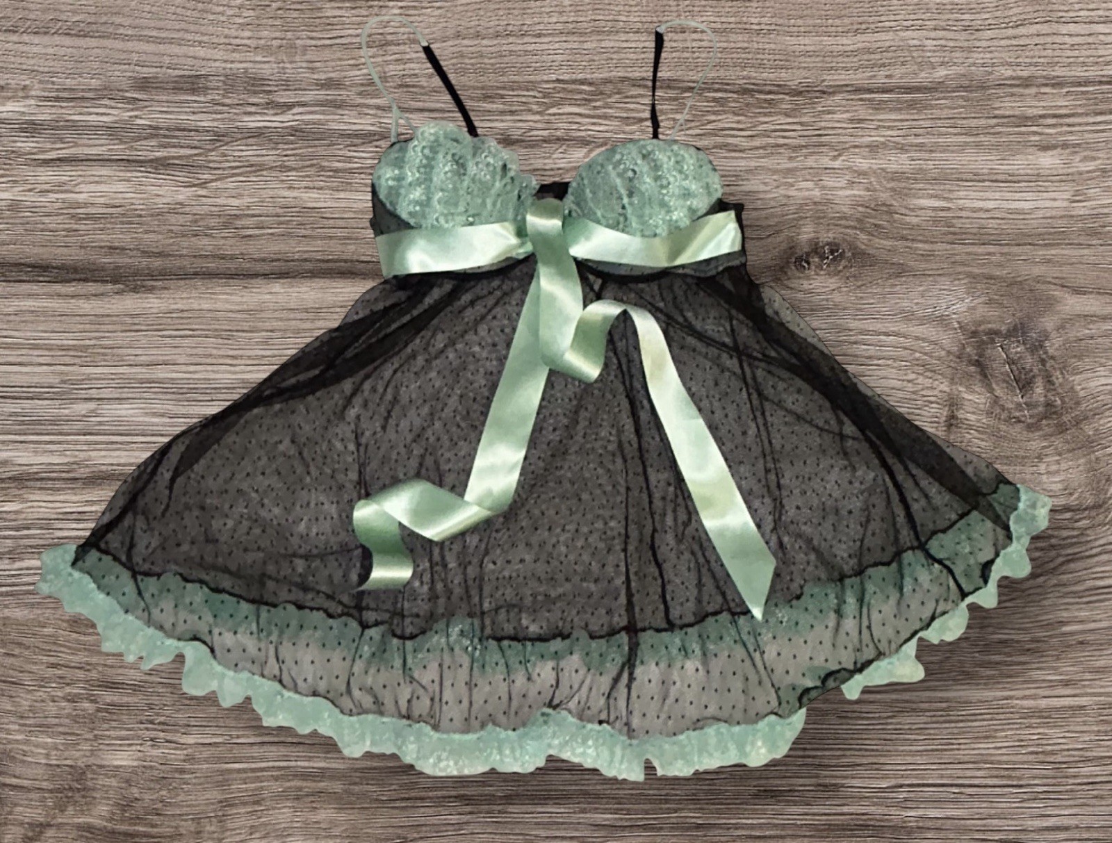 J. C. PENNEY DELICATES Black Sheer Mint Green Lace Trim Bows Nylon Nightie M
