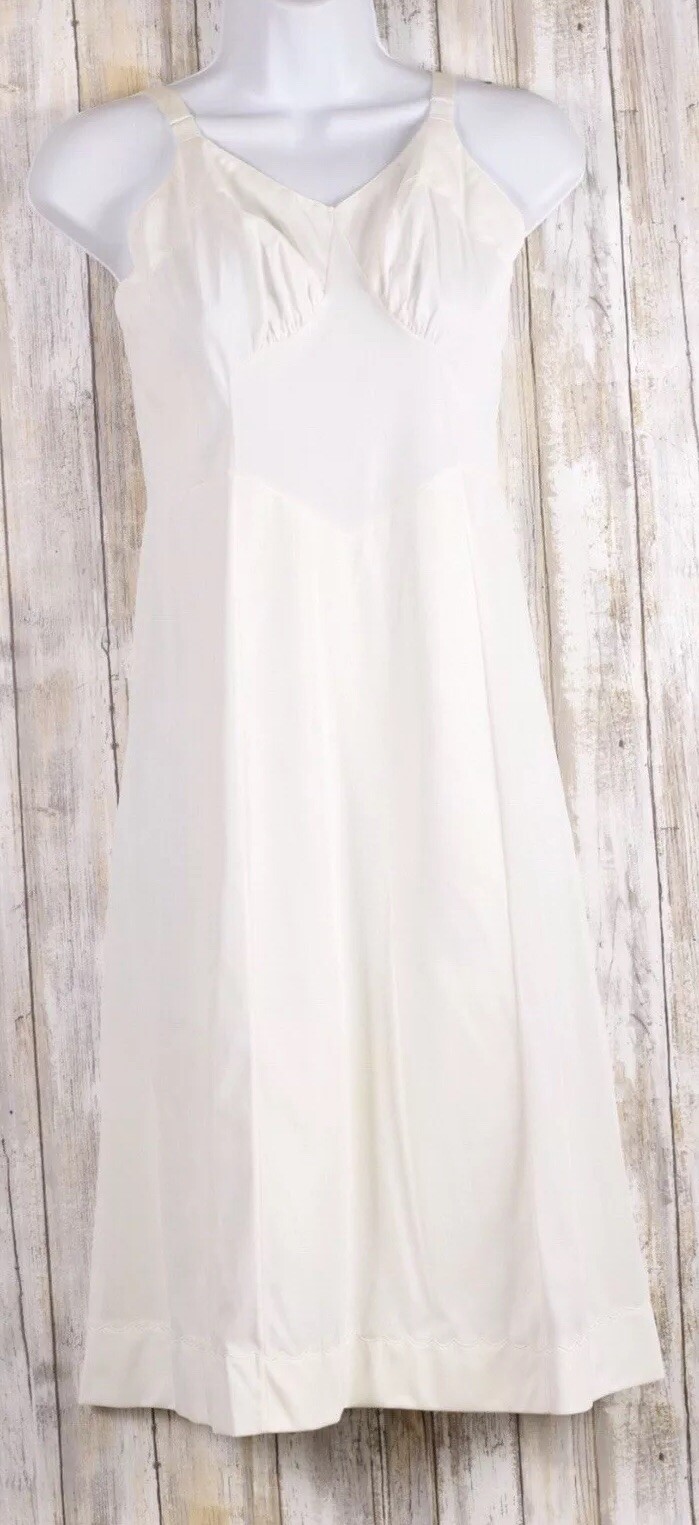 VTG Aristocraft by Superior White Dress SLIP Nylon Size 36
