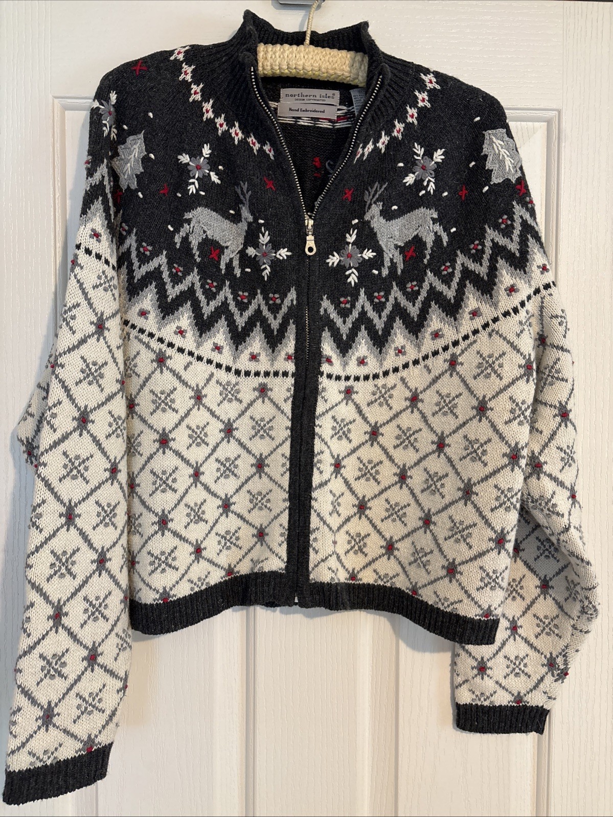 Northern Isles Zip Cardigan Hand Embroidered Christmas Reindeer SZ M