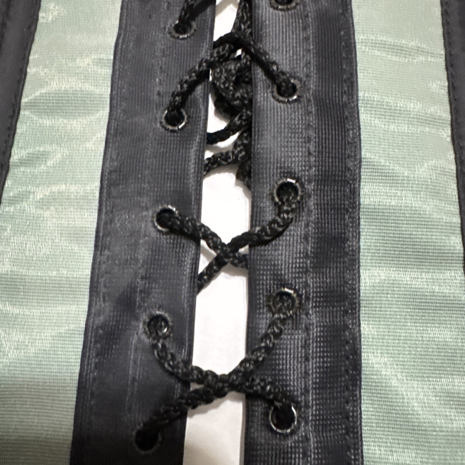 VTG Satin Emerald Green Underbust Black Lacing Corset USA Whimsy Goth Size 40