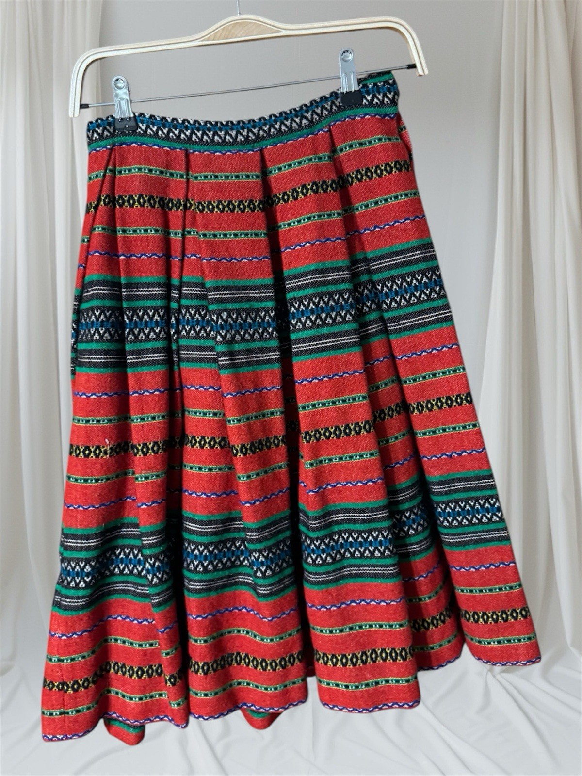 VTG Bright Striped Mayan Heavy Blanket Skirt Boho Hippie Western WAIST 24” Read