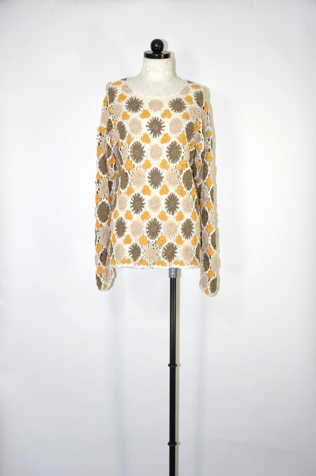 90s Vintage Brown Ramie Cotton Handknit Crochet Rosette Boho Sweater Women M L