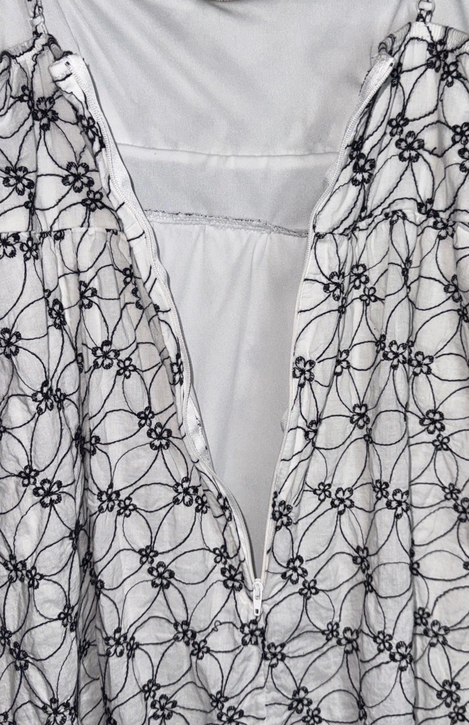 Vintage My Michelle Spaghetti Strap Dress Floral Embroidery Size 9