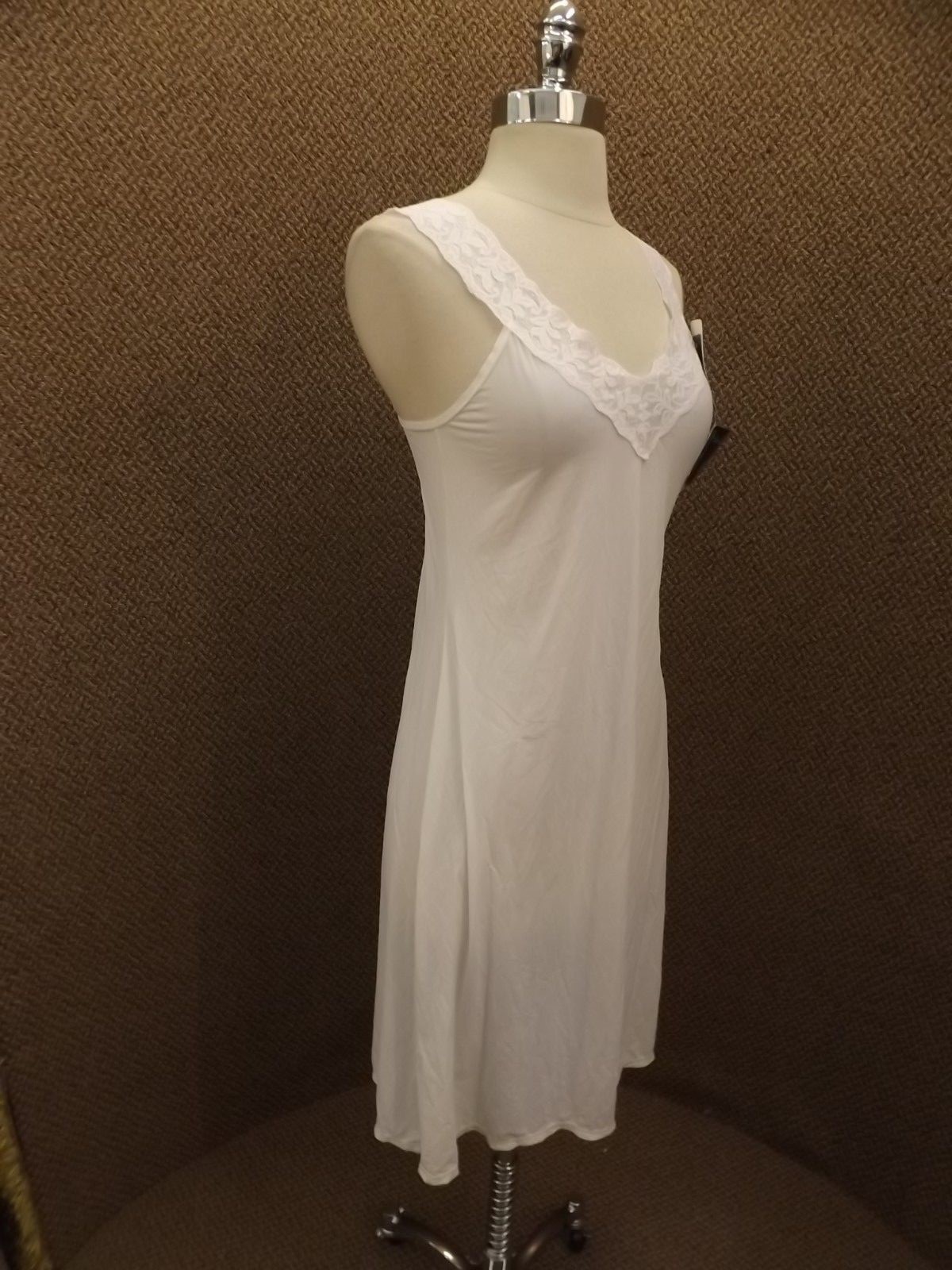 Vanity Fair Vtg 90s NEW Snow White Body Foundation Chemise Full Slip Sz 34 22″