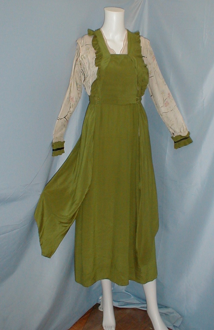 Fetching Antique Dress Edwardian 1912 Green Silk & Floral Print Silk