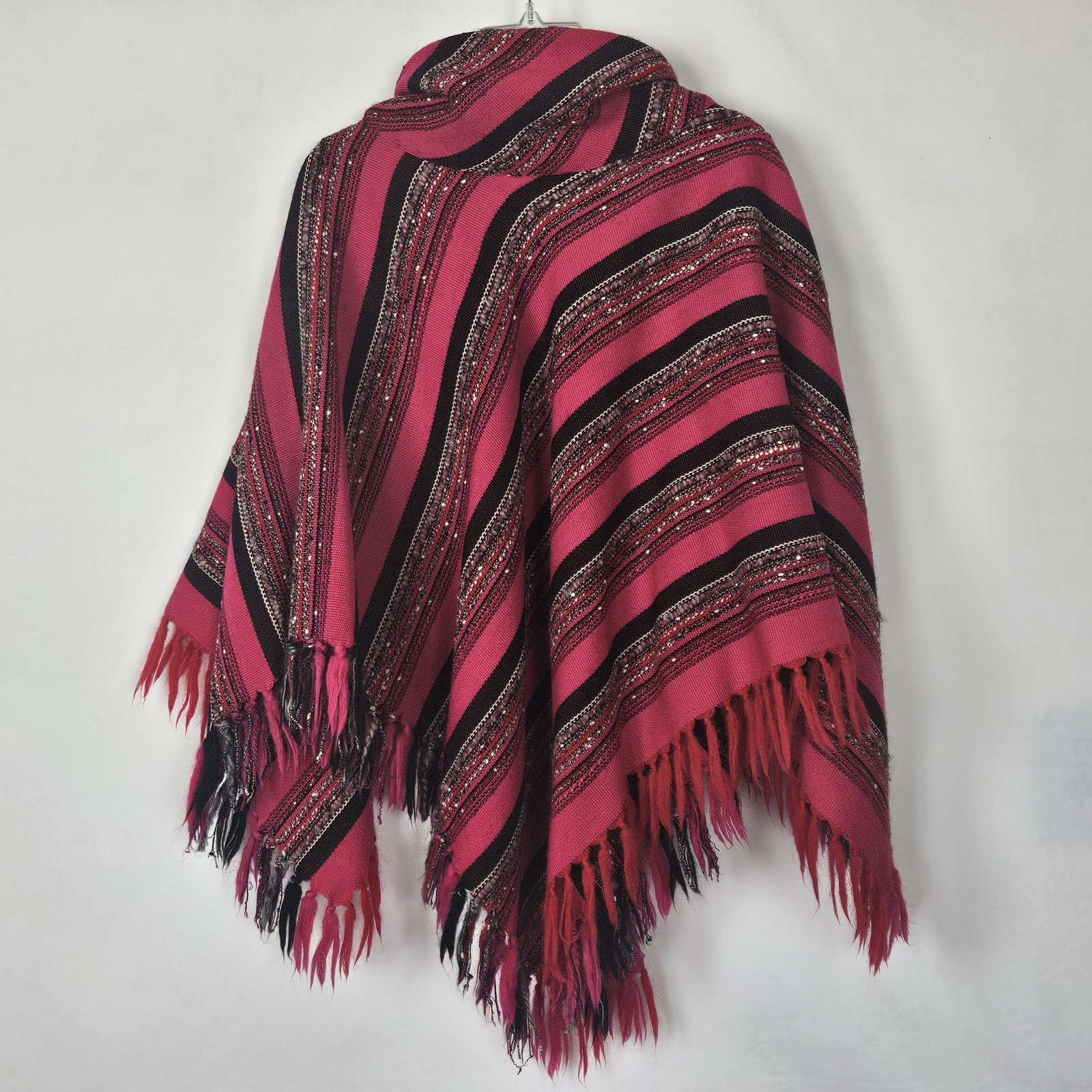 Vintage 70’s Arolan Kutomo Poncho Pirkko Maki Designer Fringed Pure Wool Finland