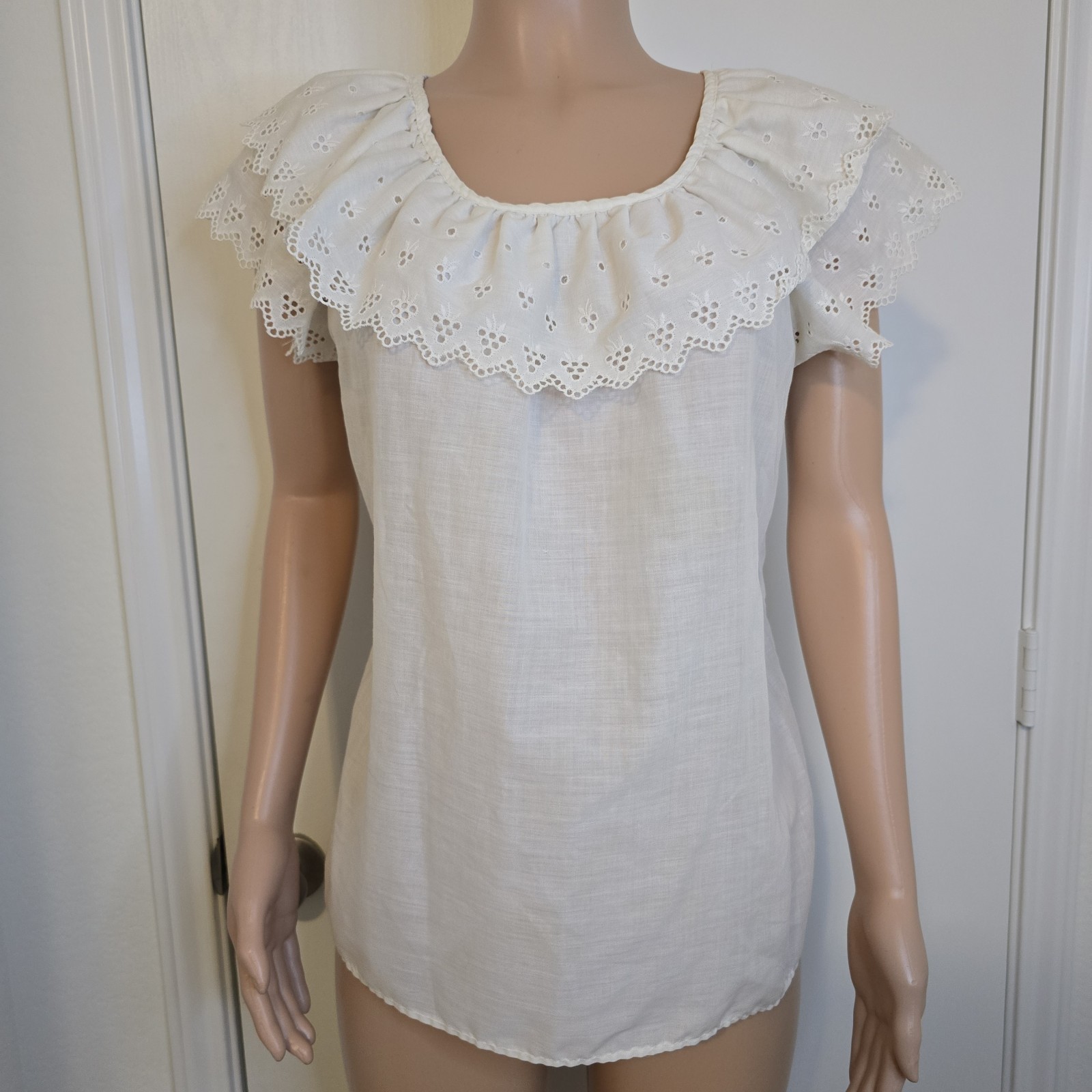 VTG White Ruffle Collar Eyelet Blouse Cottagecore Prarie Boho Approx Sz L