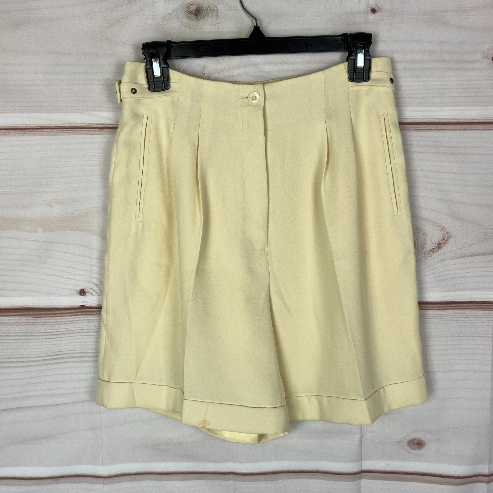 Together Vintage Shorts Womens 6 Yellow High Waist Pleated Pockets Relaxed Solid