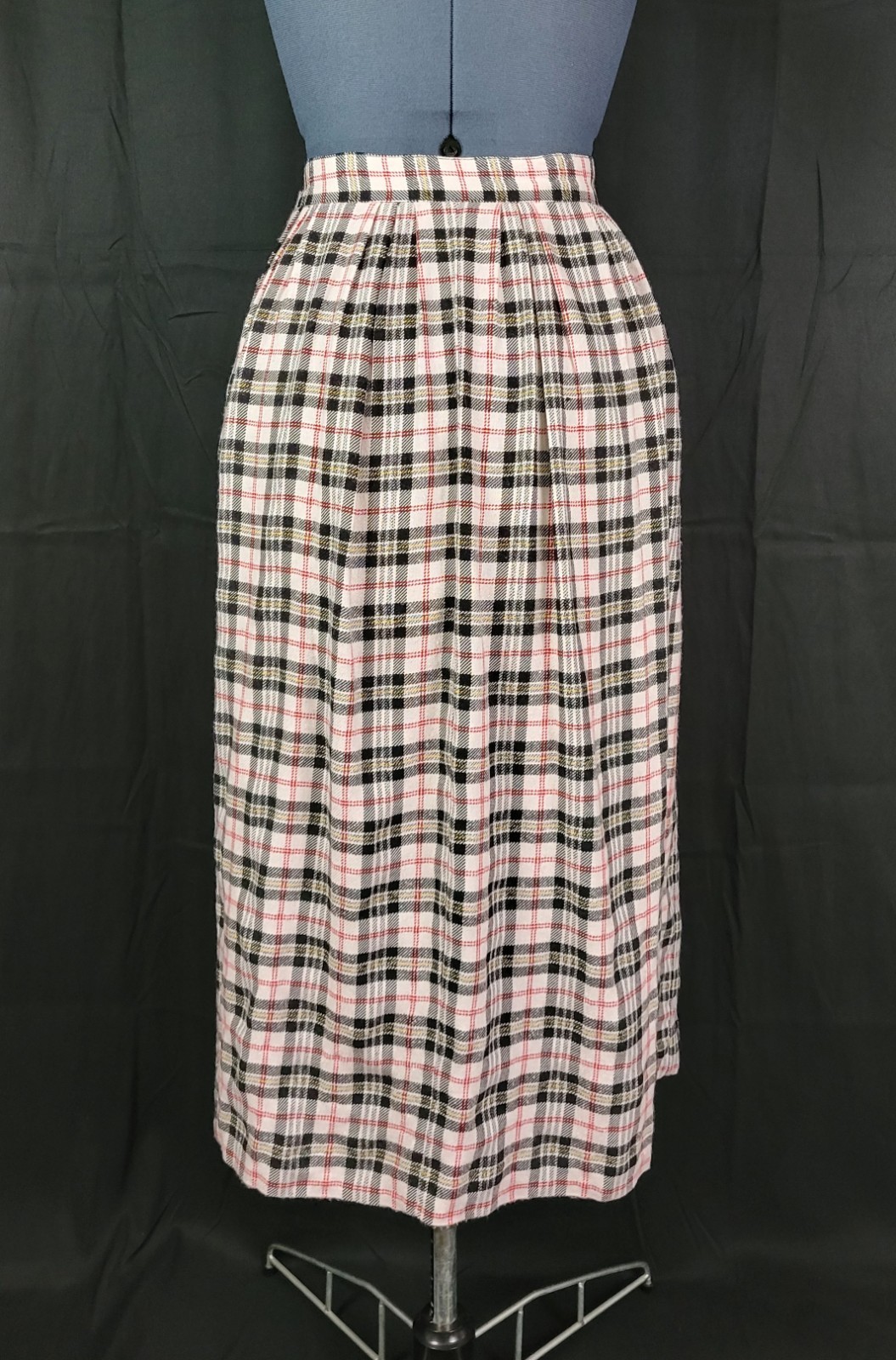 Vintage Marshall Fields Red/Black/White Plaid Skirt w Pockets Size 6P