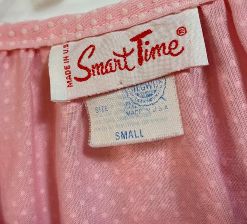 Vtg SMART TIME SNAP ROBE Small PINK PINDOT HOUSE DRESS Embroidered Birdcage