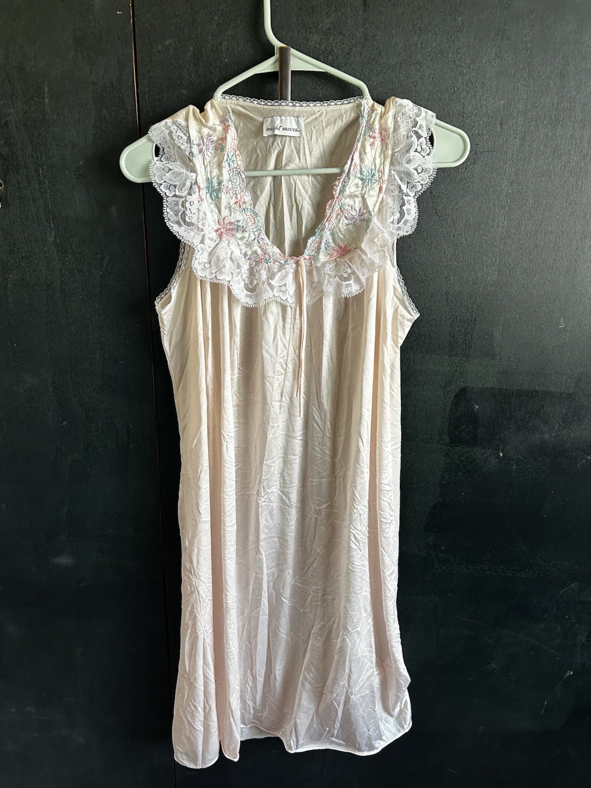 Long Vintage Mumu Pink Nightgown Embroidered Housecoat Size L Cottage Prarie