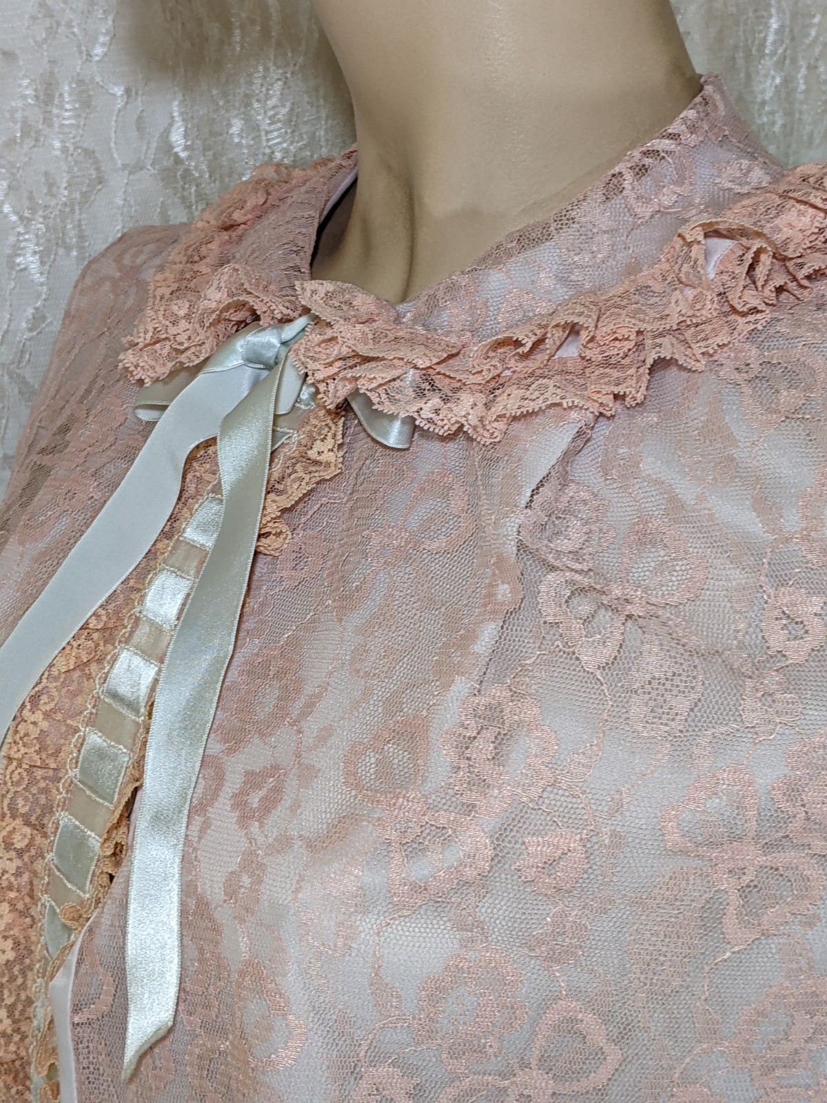 Vintage Odette Barsa Lingerie BED JACKET Lace Nylon Lace Overlay