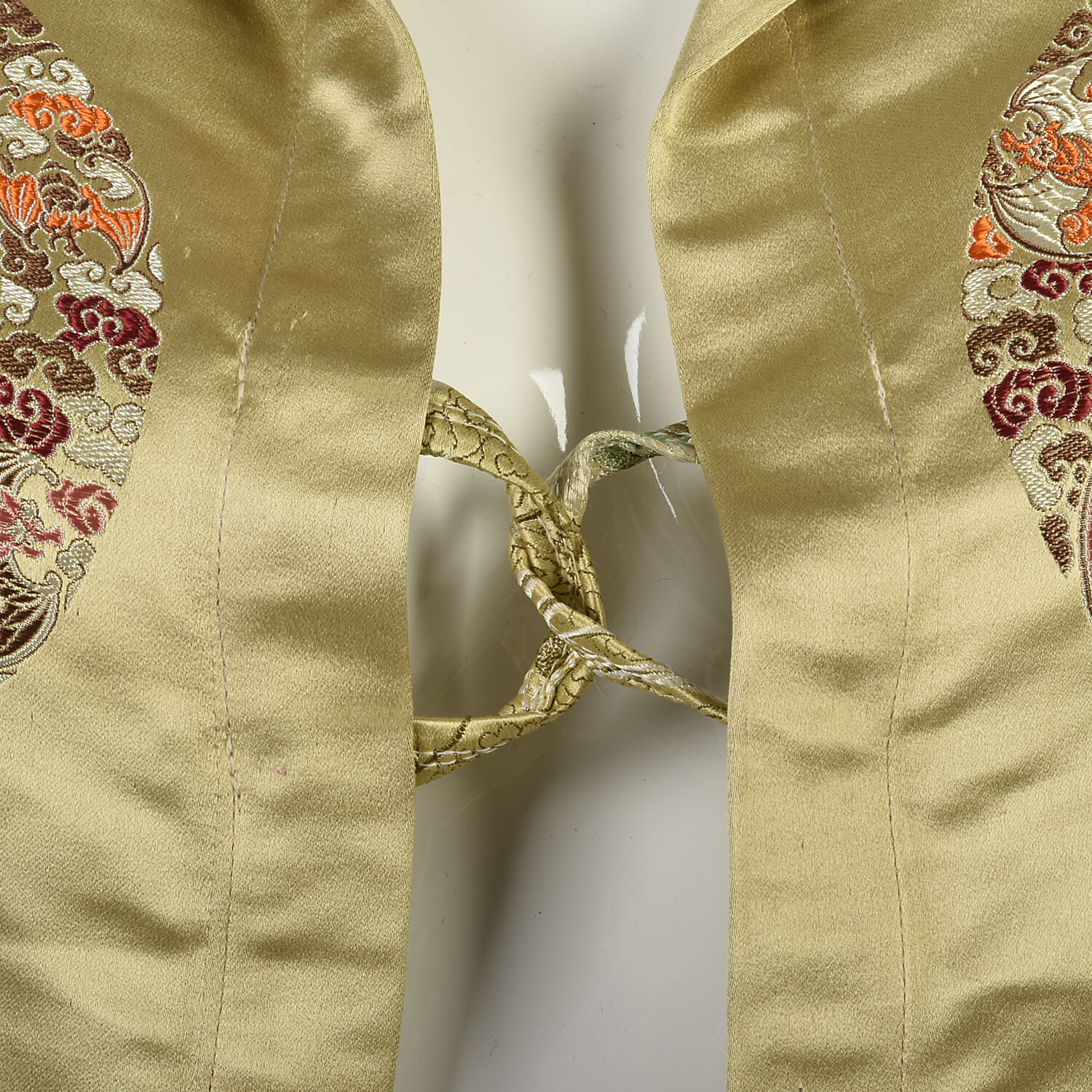 Medium 1990s Gold Embroidered Two Piece Matching Set Floral Blouse and Pants