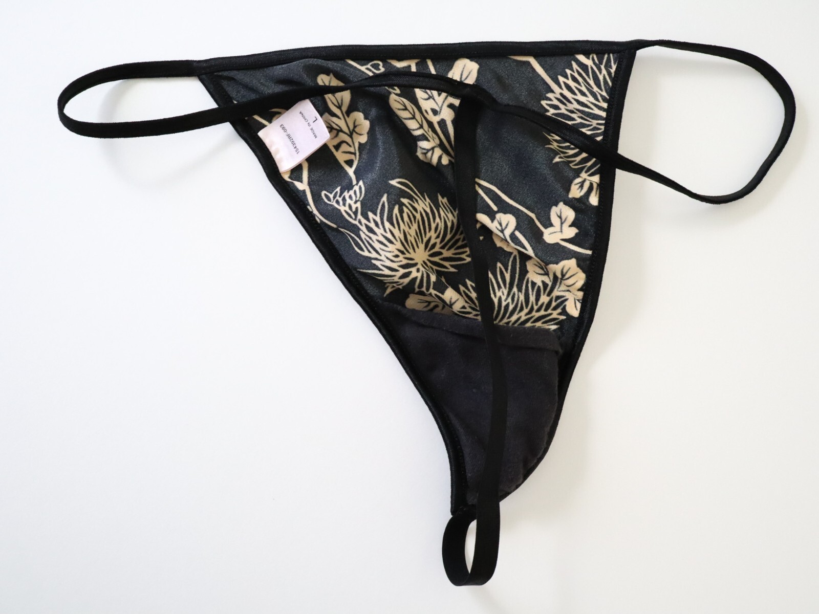Vintage Victoria’s Secret 2005 Polyester Satin V-String Thong Panty LARGE