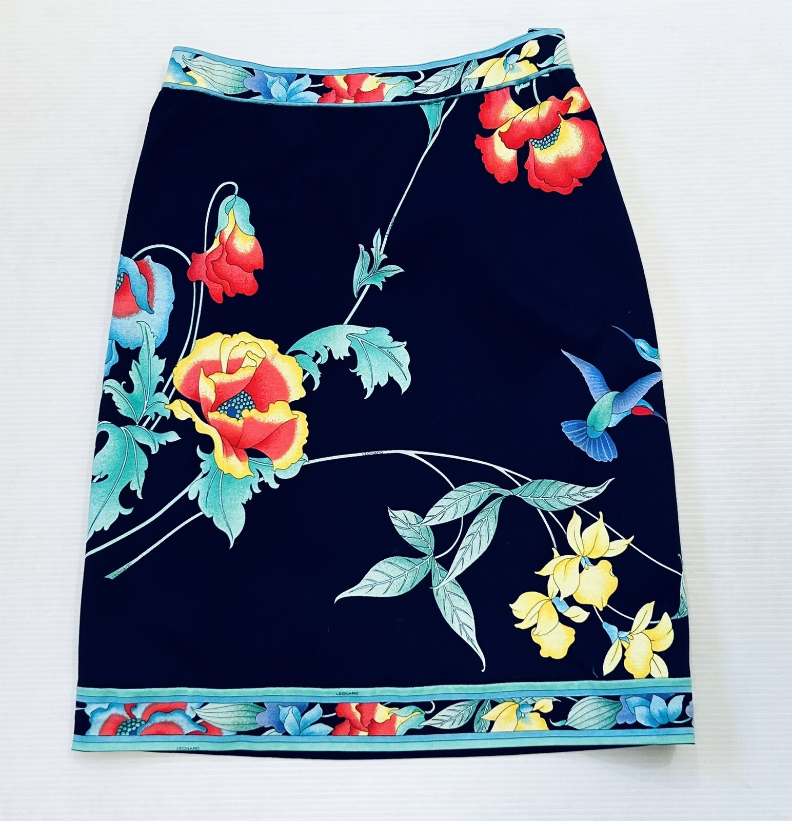 Vintage Leonard Studio Navy Blue Bright Floral Hummingbird Pencil Skirt Sz Small
