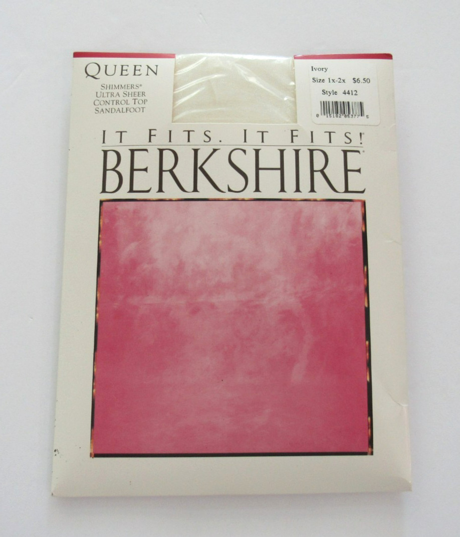 NIP Vintage BERKSHIRE It Fits Pantyhose Ivory Size Queen 1X-2X (170-220 lbs)