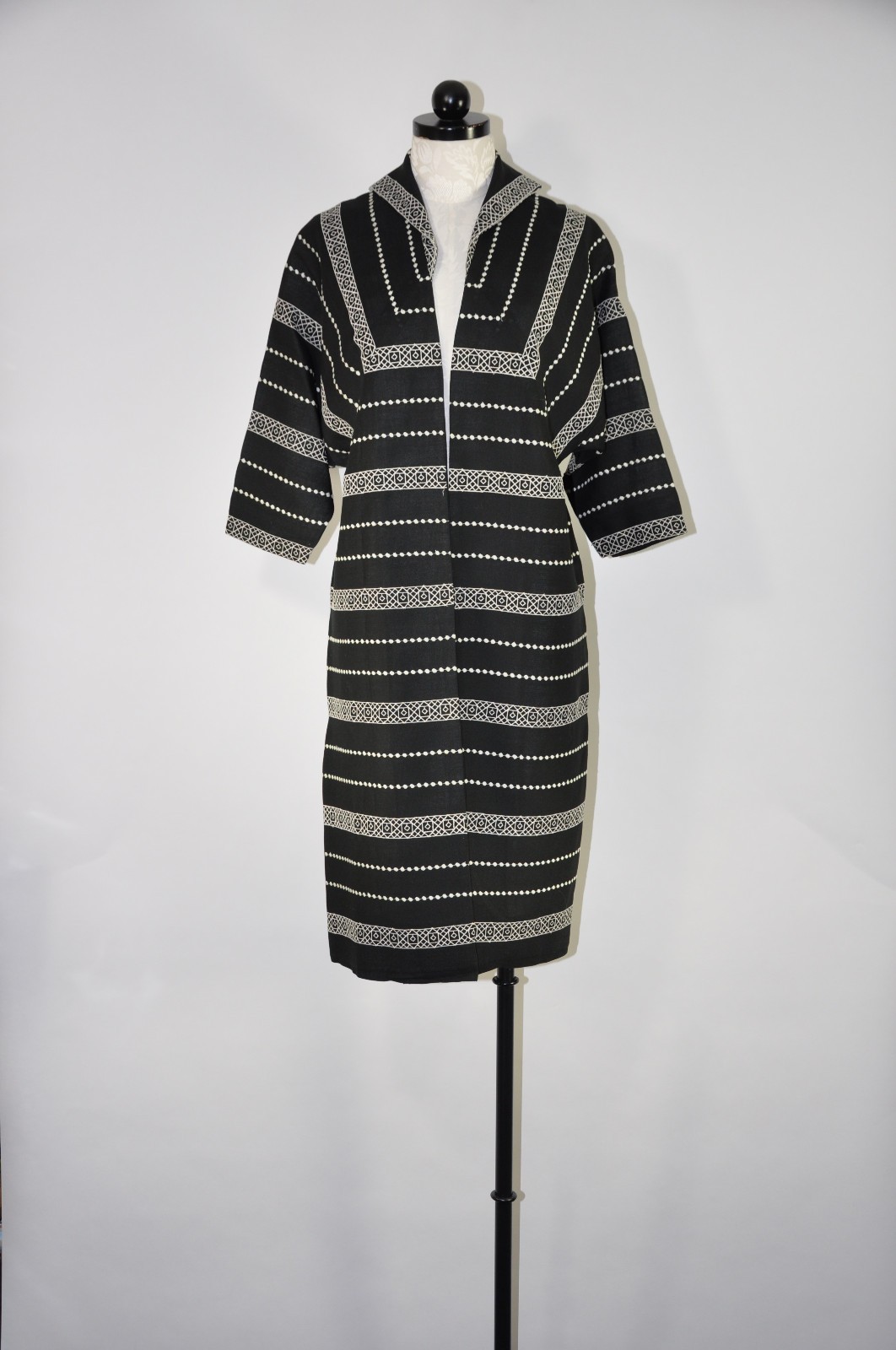 VTG 1950s Lilli Diamond Black White Embroidery Two Piece Coat Pencil Dress Set S