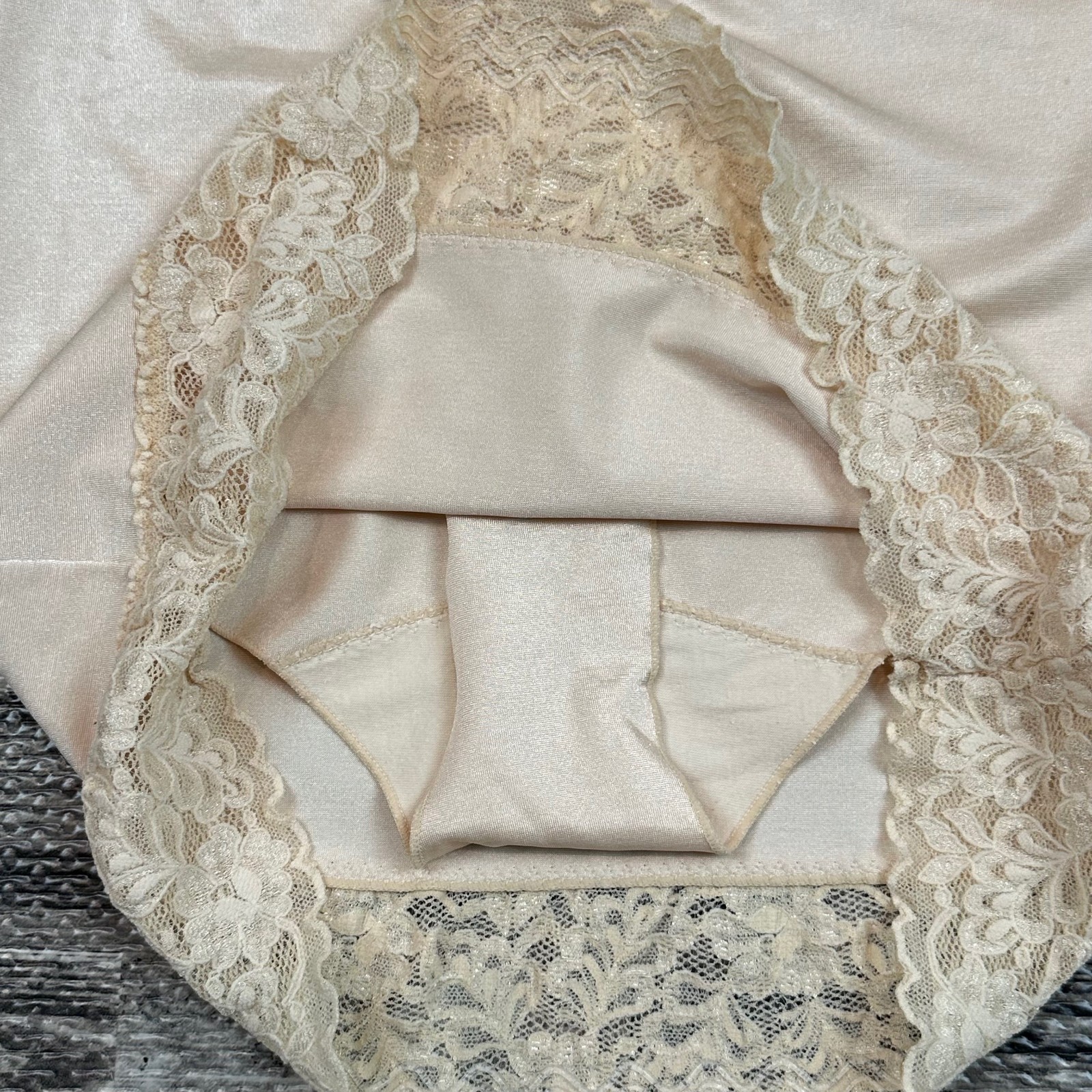 Vintage Shape-Mate Wiggle Skirt Half Slip Built-in Panty XL 31″-32″ Beige Sissy