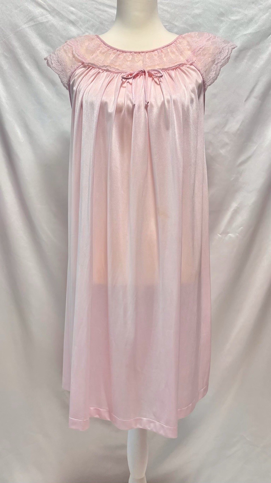 Vintage 1970s Gilead Pink Lace Bow Lingerie Dress Slip Made in USA