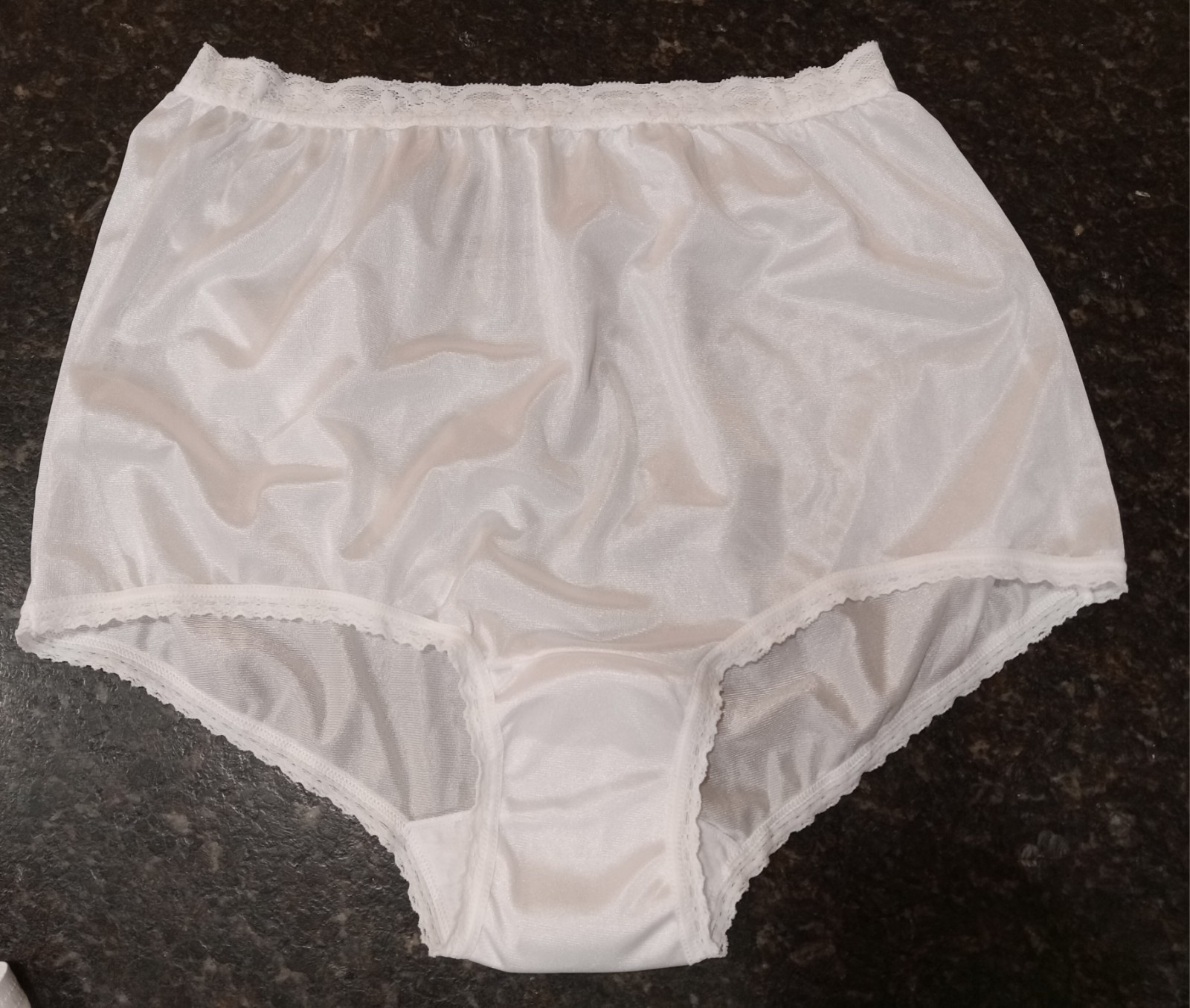 Vtg NEW Carole White Silky Nylon Natural Waist Panty Briefs Lace Detail Sz 9