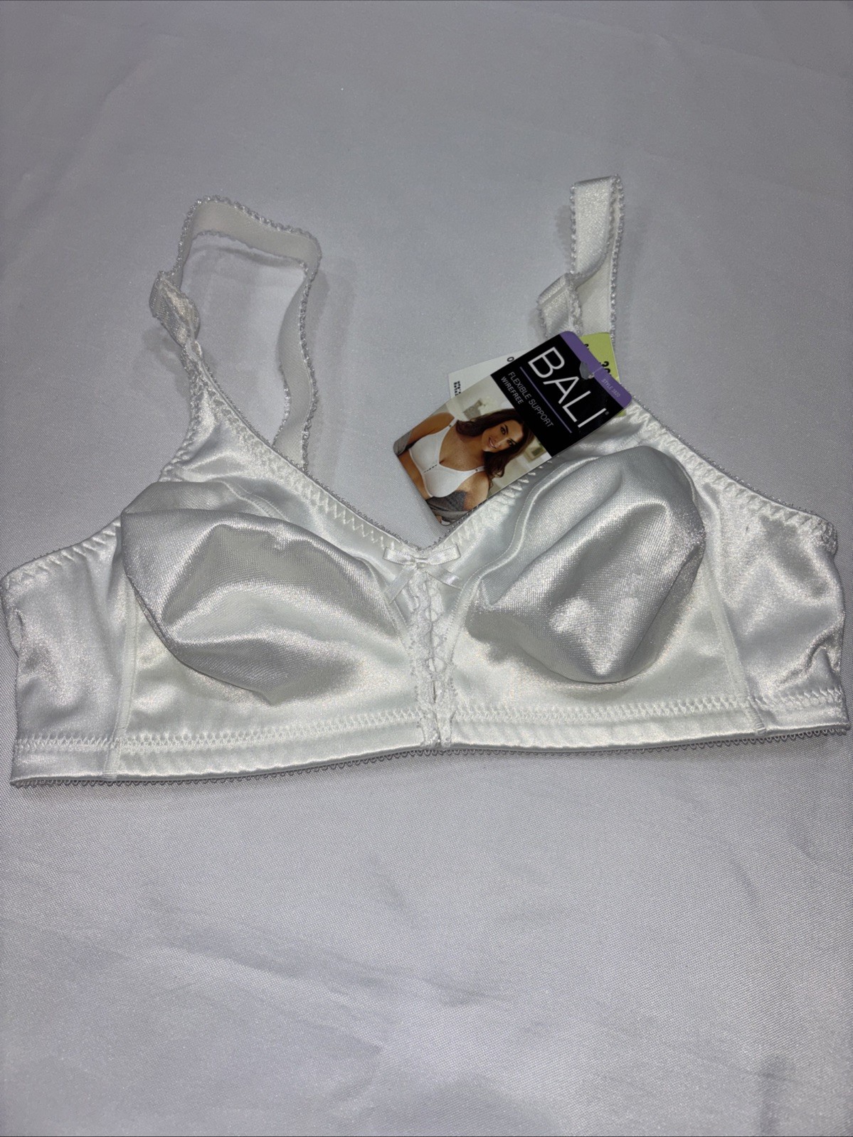 Vintage Bali 3820 White Wirefree Soft Cup Bra Satin Full Coverage NWT 36B