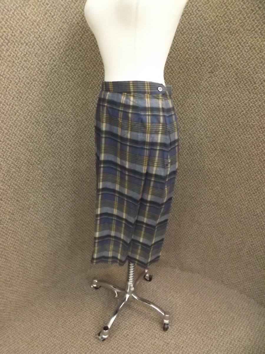 Classy Fall Winter Colors Vtg 60s New Deadstock Plaid Cotton Narrow Shape Sz 14