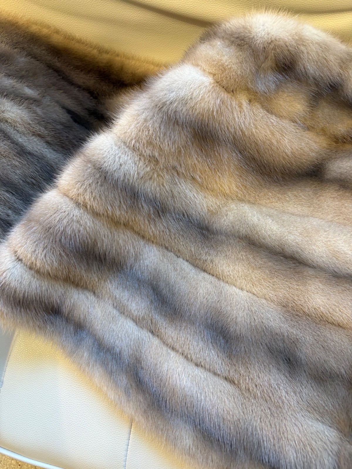 Vintage Mink Fur Stole Old Hollywood Glamorous Style Excellent Condition