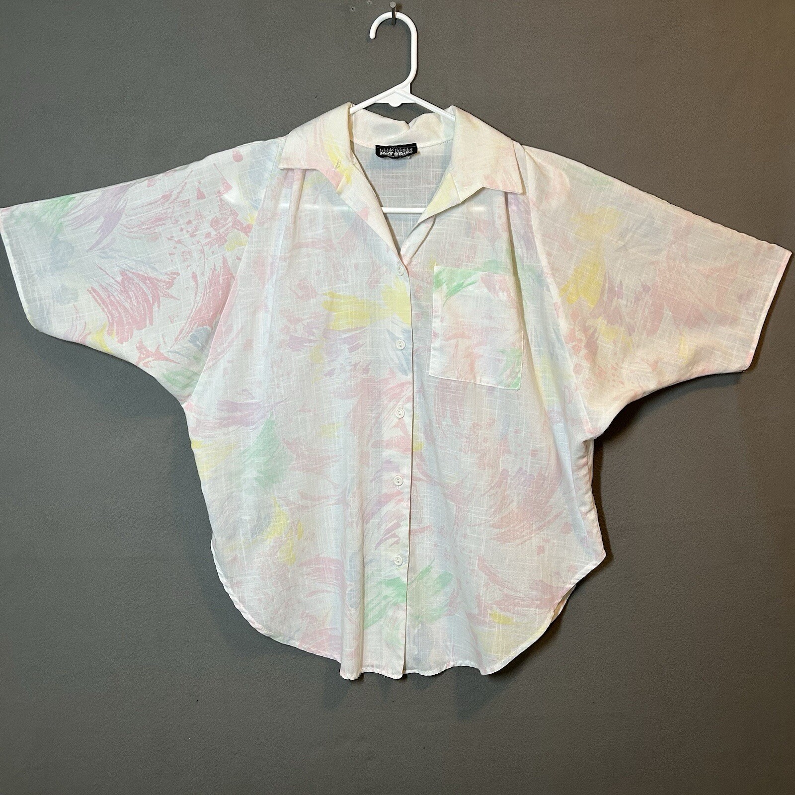 Vintage Hot Stuff Pastel Butten Up Shirt Adult Fits L/XL Raglan Sleeves Womens