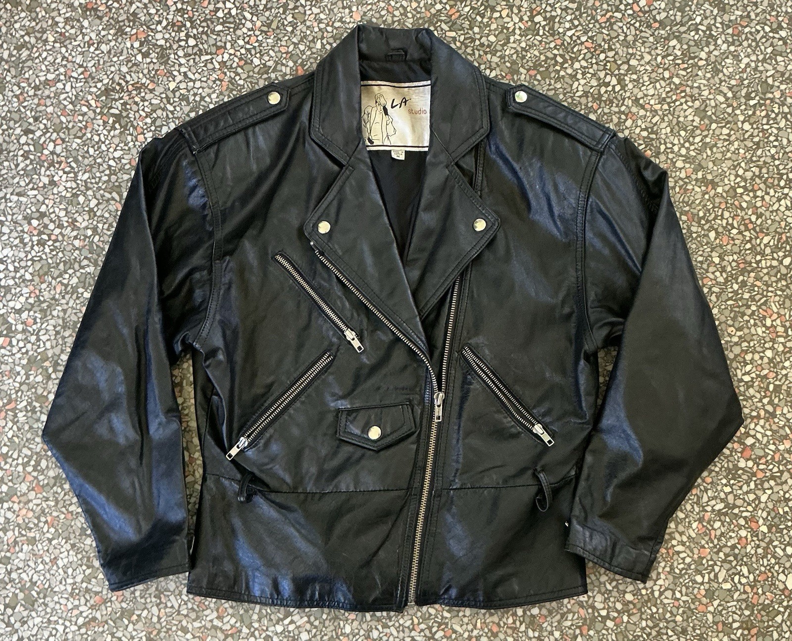 Vintage 1980s L.A. Studio Black Leather Moto Jacket Size: Medium L: 25” W: 22”