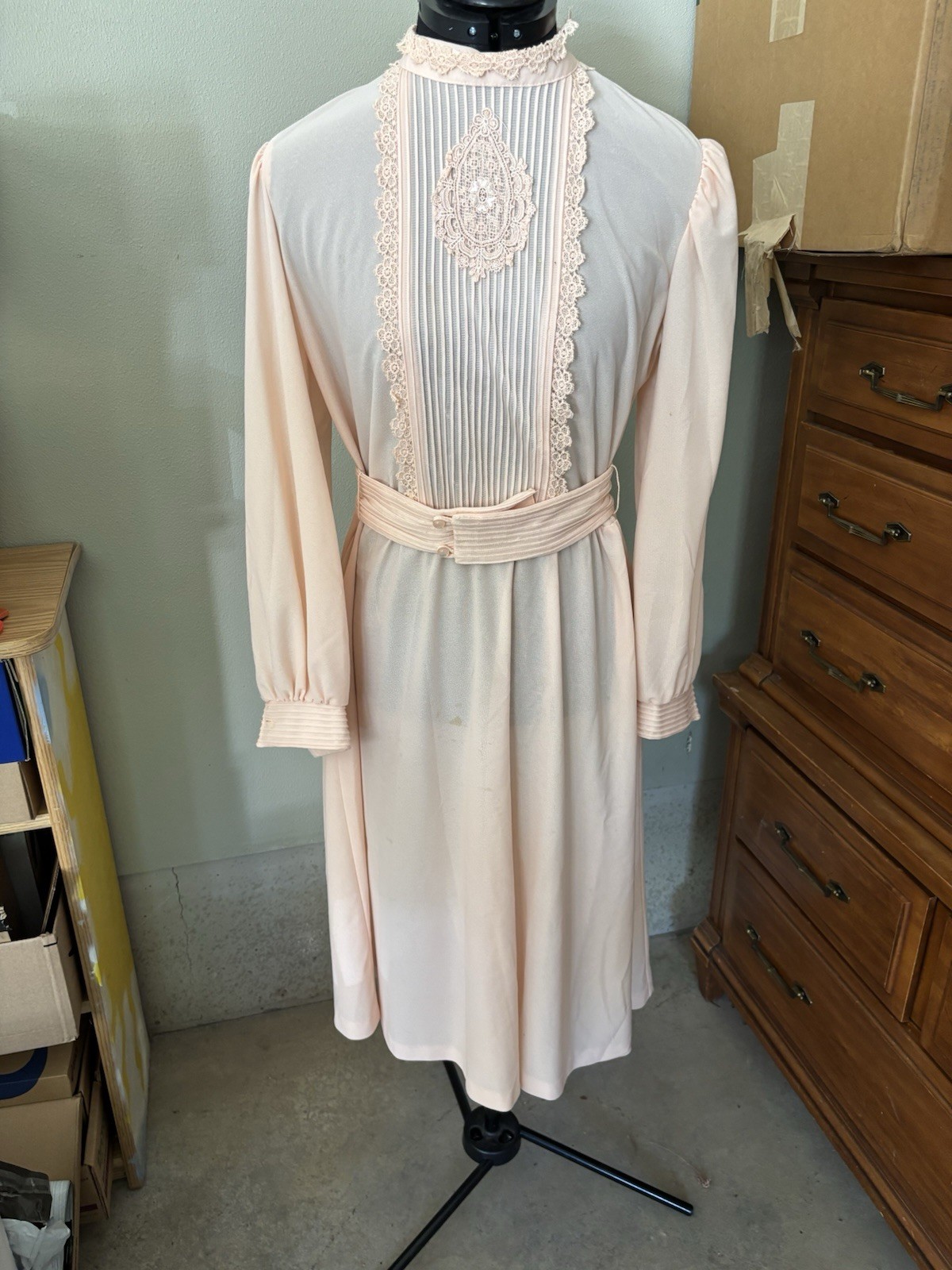 Pink Jennifer Gee Vintage 70s/80s Dress with Lace Detailing Dress Size S