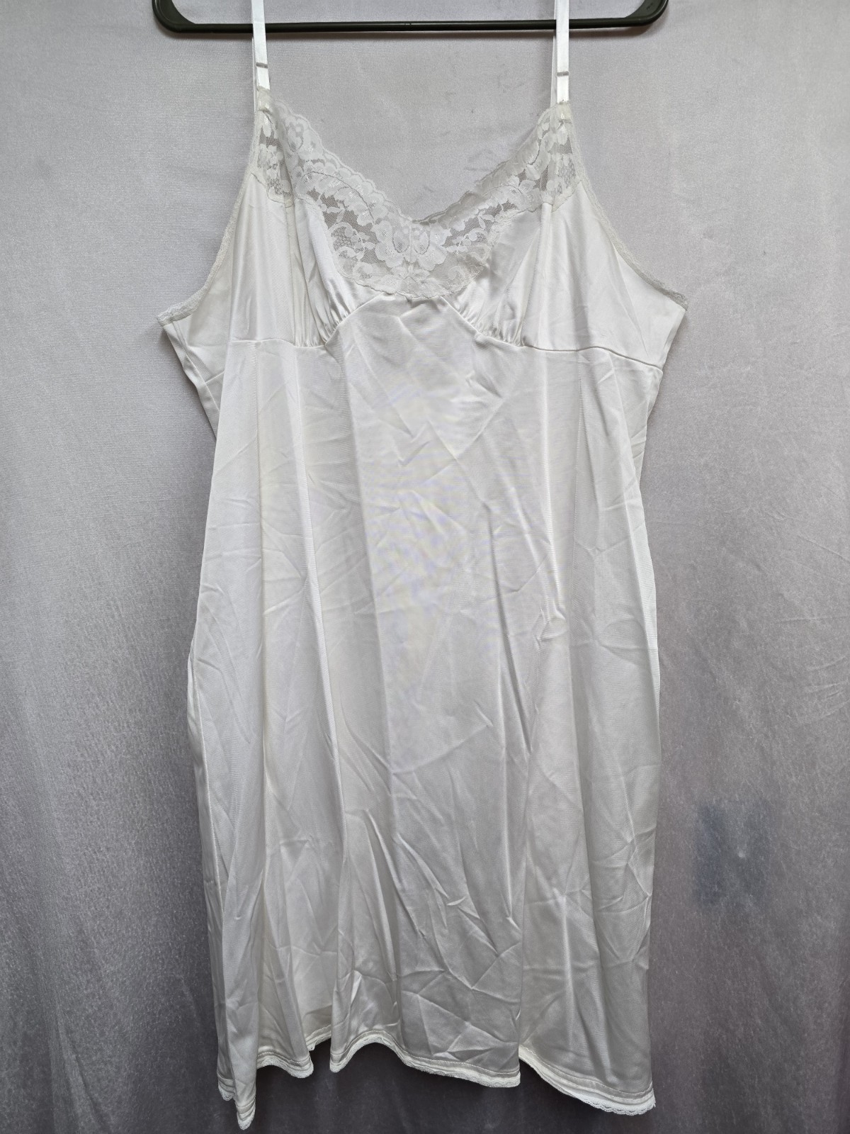 Vassarette Vintage White Nylon Slip 44 46 42