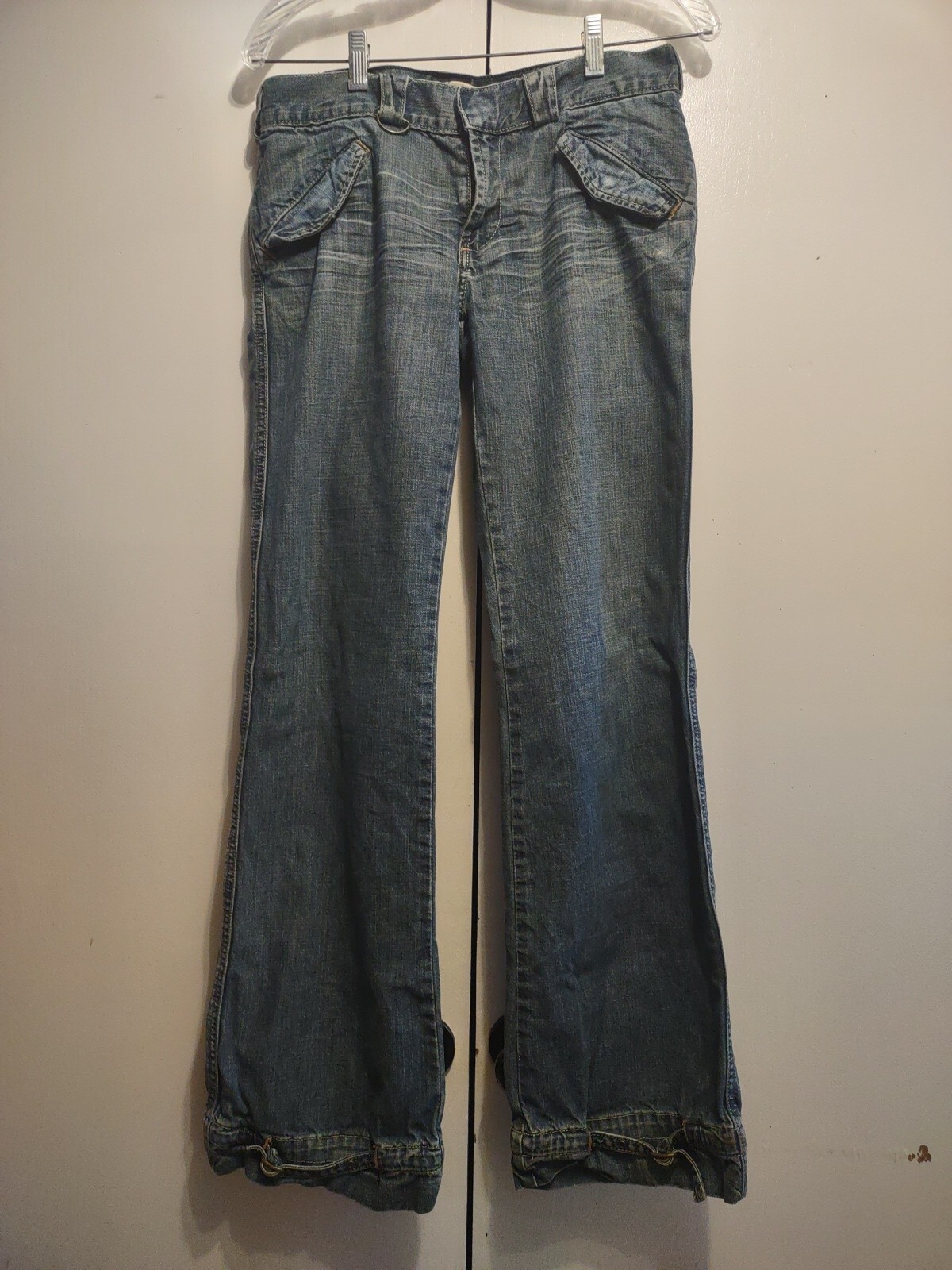 VTG 90s Y2K Express Women Jeans Wide Leg Buckle Cuff Size 8 Flap Pocket Low Rise